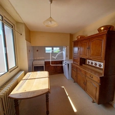 ENSEMBLE IMMOBILIER à GOURDON comprenant HABITATION 95 m2 HA 13
