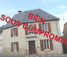 MAISON DE VILLAGE EN PIERRES AVEC LOCAL PROFESSIONNEL ET HAB 1
