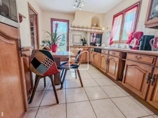 CONTEMPORAINE STYLE QUERCYNOIS AVEC PIGEONNIER  avec ESPACE  25