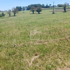 BEAU TERRAIN CONSTRUCTIBLE  A SAINT PROJET PROCHE DU VILLAGE 1