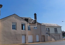 ENSEMBLE IMMOBILIER à GOURDON comprenant HABITATION 95 m2 HA 3