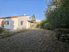Volume et lumière pour cette très agréable habitation de pla 6
