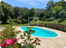 Magnifique propriété de deux appartements au calme de la nat 1