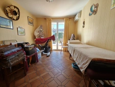Agréable vaste maison d'habitation en zone calme et résident 15