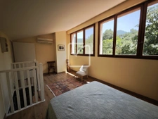 Magnifique propriété de deux appartements au calme de la nat 19