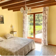 Magnifique propriété de deux appartements au calme de la nat 17