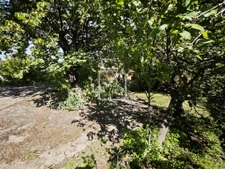 Belle situation pour cette propriété de 3 niveaux de 73m2 ch 6