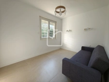Volume et lumière pour cette très agréable habitation de pla 17