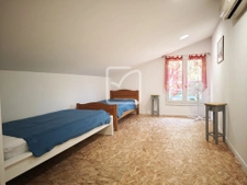 Magnifique propriété de deux appartements au calme de la nat 20