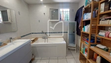 Agréable plain-pied 3faces sur 680m2 et piscine 11
