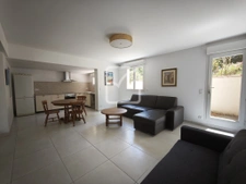 Magnifique propriété de deux appartements au calme de la nat 21