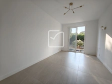 Volume et lumière pour cette très agréable habitation de pla 15