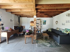 Maison atype et écologique dans la prairie! 7