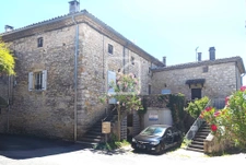 APPARTEMENT EN DUPLEX AVEC TERRASSE, CAVE ET GARAGE  2