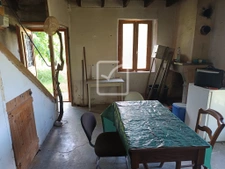 Maison à rénover sur terrain de 1050 m2    5
