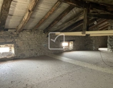 Maison ancienne de caractère au charme d'antan préservé avec 19