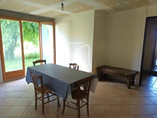 Maison à rénover sur terrain de 1050 m2    2