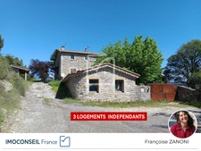Ensemble immobilier composé de 3 logements, terrain 3894 m2 1