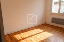 Maison 3 logements, terrasse, garage et place de parking 11
