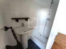 Maison 3 logements, terrasse, garage et place de parking 13