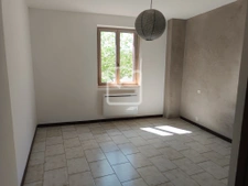 Ensemble immobilier composé de 3 logements, terrain 3894 m2 21