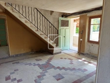 Jolie maison de caractère à  rénover sur terrain de 4913 m2 4