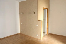 BEL APPARTEMENT PLAIN PIED AU REZ DE CHAUSSEE AVEC COUR COMM 5