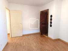 APPARTEMENT EN DUPLEX AVEC TERRASSE, CAVE ET GARAGE  6