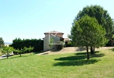 Villa 4 chambres avec joli terrain + lot constructible 5