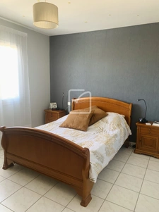 DONZENAC   MAISON RÉNOVÉE AVEC PISCINE, TERRAIN DE 2 000 M2  12