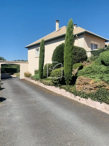 DONZENAC   MAISON RÉNOVÉE AVEC PISCINE, TERRAIN DE 2 000 M2  3