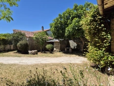 Charmante maison charentaise à Tusson, au calme