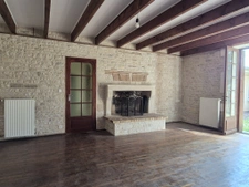 Maison de caractère spacieuse à rénover