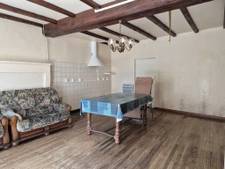 Maison à rénover à 8 min du village d'Aigre