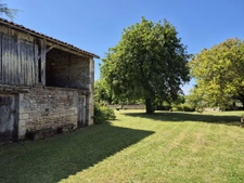 Maison familiale ou projet de gîtes à 5 min de Ruffec