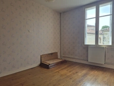 Maison 3 chambres à Aigre