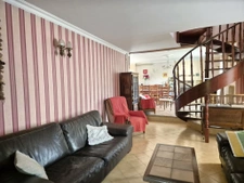 Maison 5 chambres dans un petit hameau.