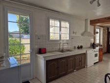 Maison familiale en plein centre de Mansle