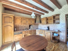 Maison familiale ou projet de gîtes à 5 min de Ruffec