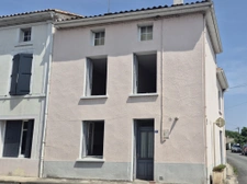 Maison 3 chambres à Aigre