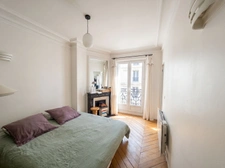 PARIS 10 - RUE DE ROCROY 11