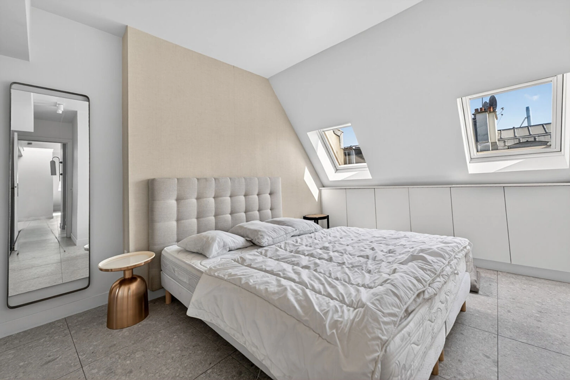 PARIS 10 - RUE DE ROCROY 9