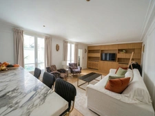 PARIS 6EME - SAINT ANDRE DES ARTS 3