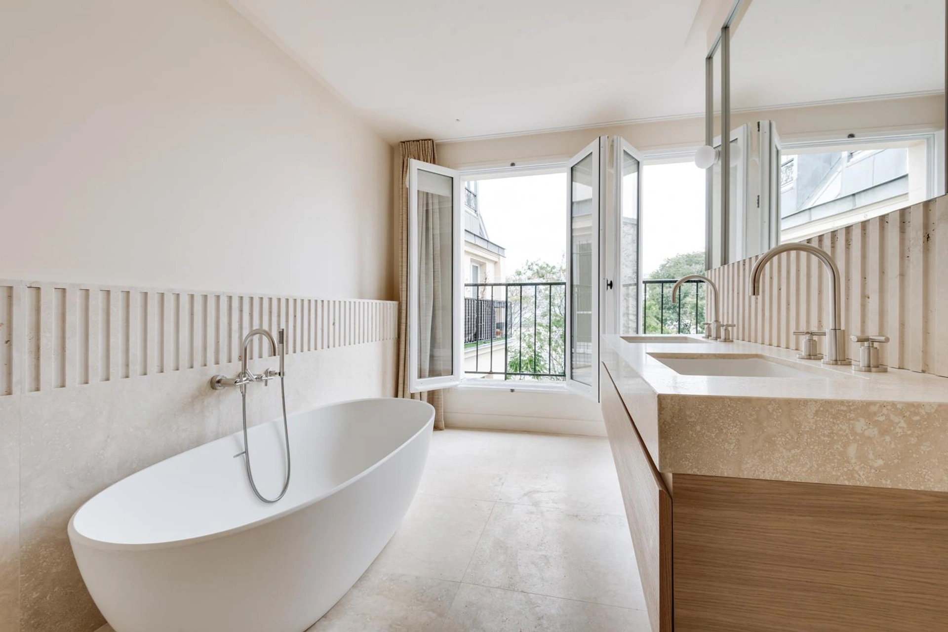 PARIS 6 - RUE SAINT-ANDRE DES ARTS 11