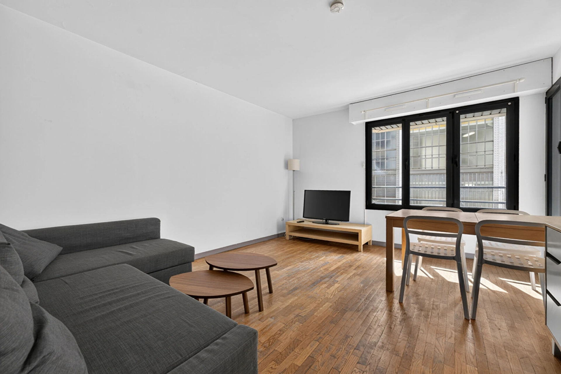 RUE DE L'AQUEDUC - PARIS 10 2