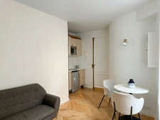 PARIS 10 - RUE ROCROY 2