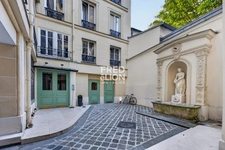 PARIS 6 EME - SAINT-ANDRE-DES-ARTS 9