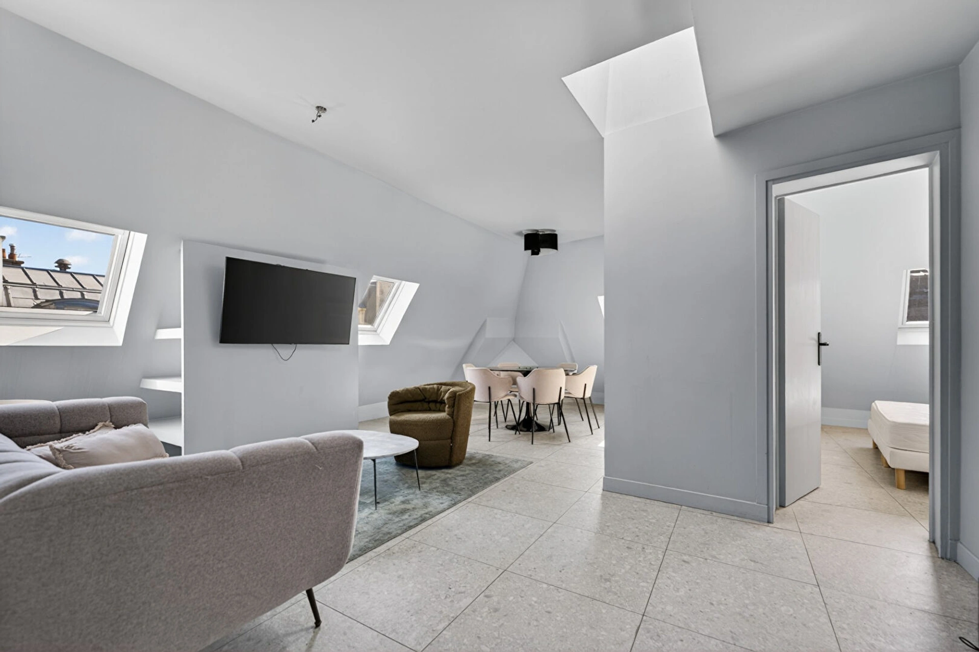 PARIS 10 - RUE DE ROCROY 15