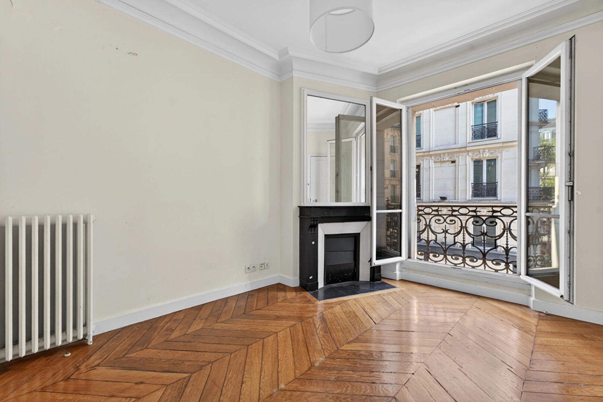 PARIS 10 - RUE DE ROCROY 8