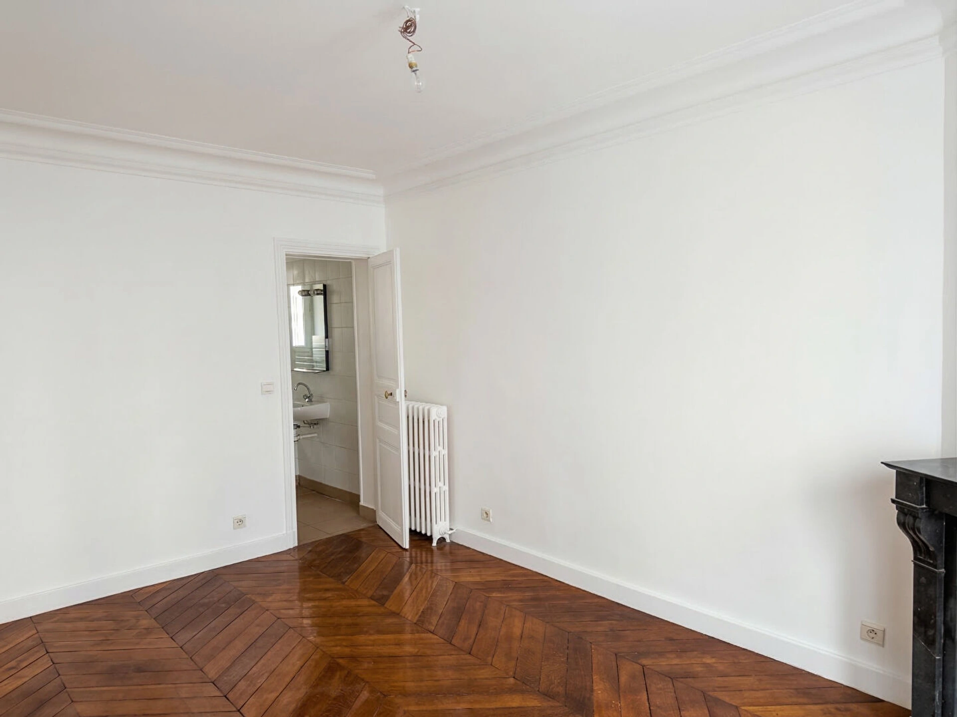 PARIS 10EME - RUE DE ROCROY 9